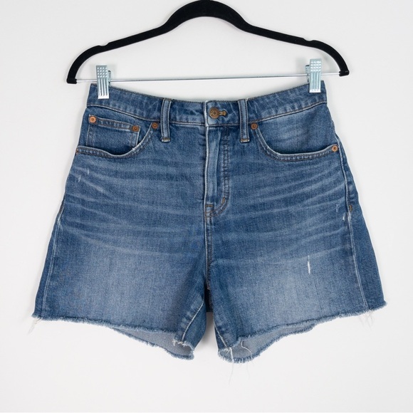 Madewell Curvy High Rise Denim 4 Inch Inseam Shorts - Picture 3 of 8